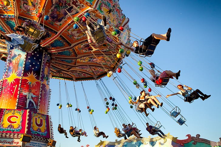 Family Bonding and Backyard Bliss: Tips for Selecting Swings for All Ages